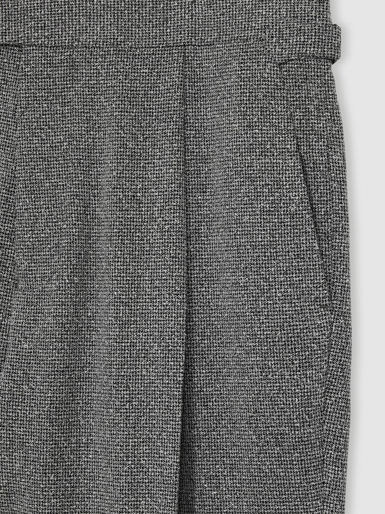 Reiss Cut Puppytooth-karirast; s karirastim vzorcem v lepo prilegajočem se kroju; lepo ukrojen hlače - Slika 8 iz 8 Reiss Cut Puppytooth-karirast; s karirastim vzorcem v lepo prilegajočem se kroju; lepo ukrojen hlače - Slika 8 iz 8