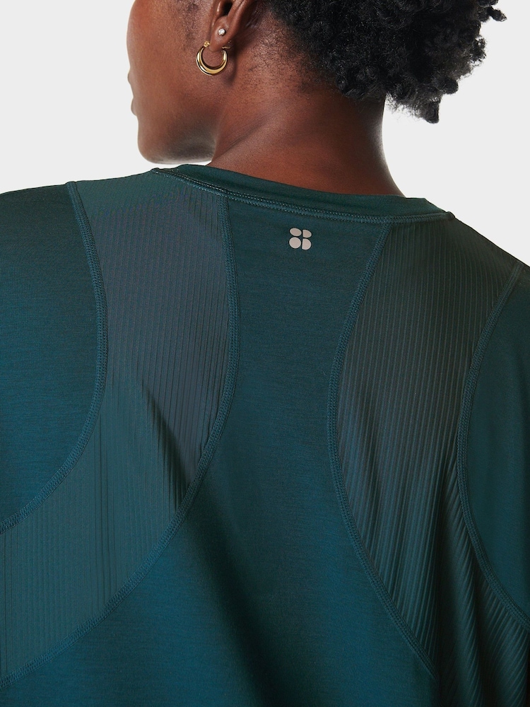 zelena - Sweaty Betty Breathe Easy Circuit T-Shirt - Slika 6 iz 6 zelena - Sweaty Betty Breathe Easy Circuit T-Shirt - Slika 6 iz 6