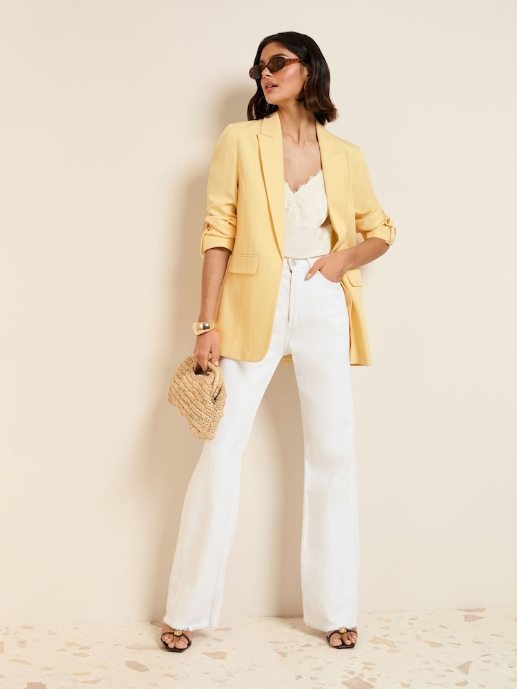 Amarillo mantequilla - Americana sartorial con detalle en las mangas Edge to Edge de Friends Like These - Imagen 2 de 4 Amarillo mantequilla - Americana sartorial con detalle en las mangas Edge to Edge de Friends Like These - Imagen 2 de 4