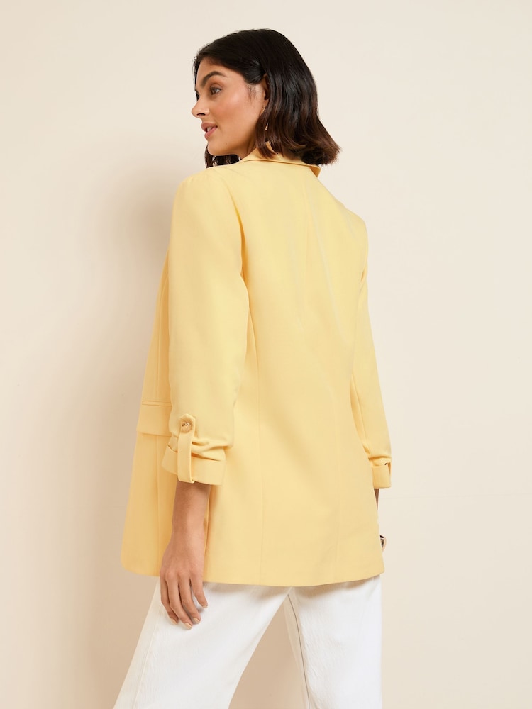 Amarillo mantequilla - Americana sartorial con detalle en las mangas Edge to Edge de Friends Like These - Imagen 4 de 4 Amarillo mantequilla - Americana sartorial con detalle en las mangas Edge to Edge de Friends Like These - Imagen 4 de 4