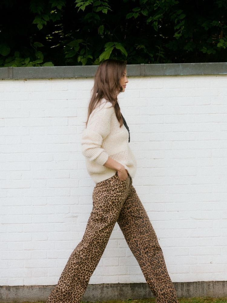 VERO MODA Brown High Waisted Wide Fit Leopard Print Stretch Jeans - Image 2 of 4