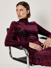 Apricot Red Animal Print Jacquard Ruched Dress - Image 4 of 4