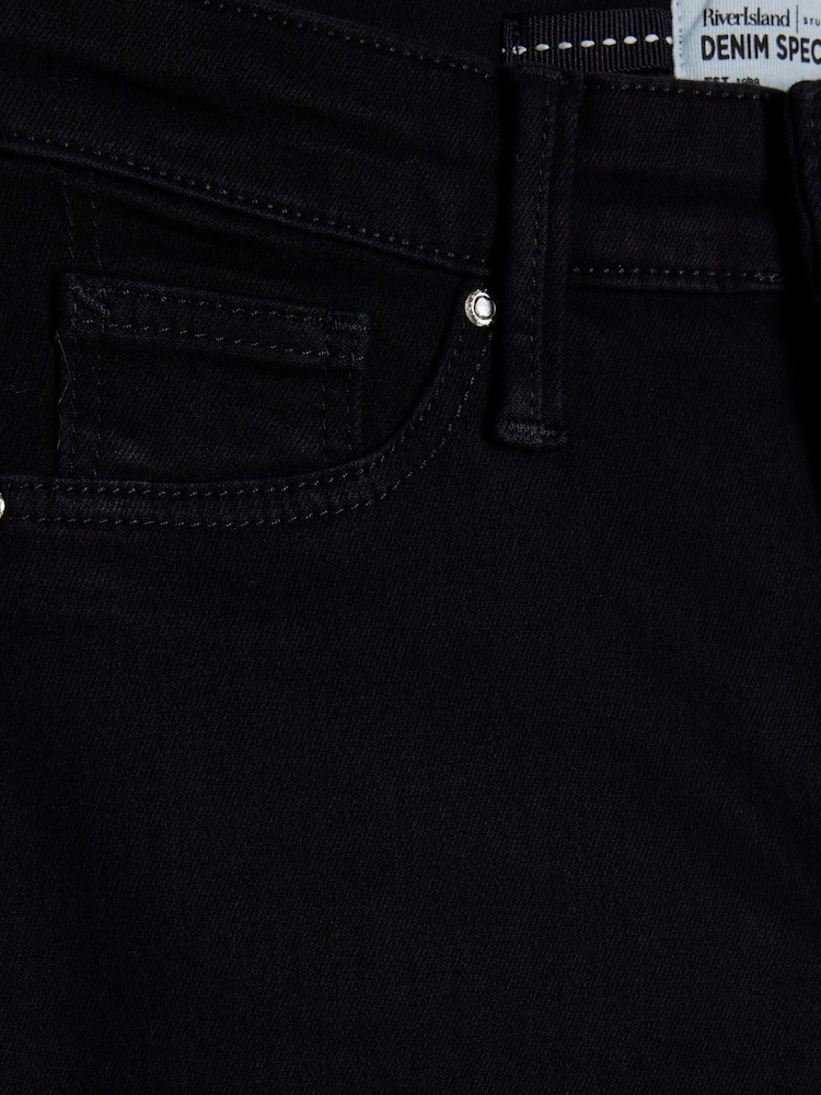 River Island Black Mid Rise Bum Sculpt Skinny Jeans - Image 6 of 6