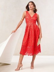 Rojo - Lipsy Premium Lace V-Neck Prom Midi Dress - Imagen 1 de 4