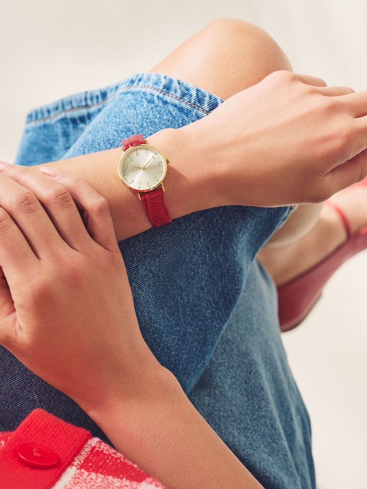 Red Simple Strap Watch - Image 2 of 6