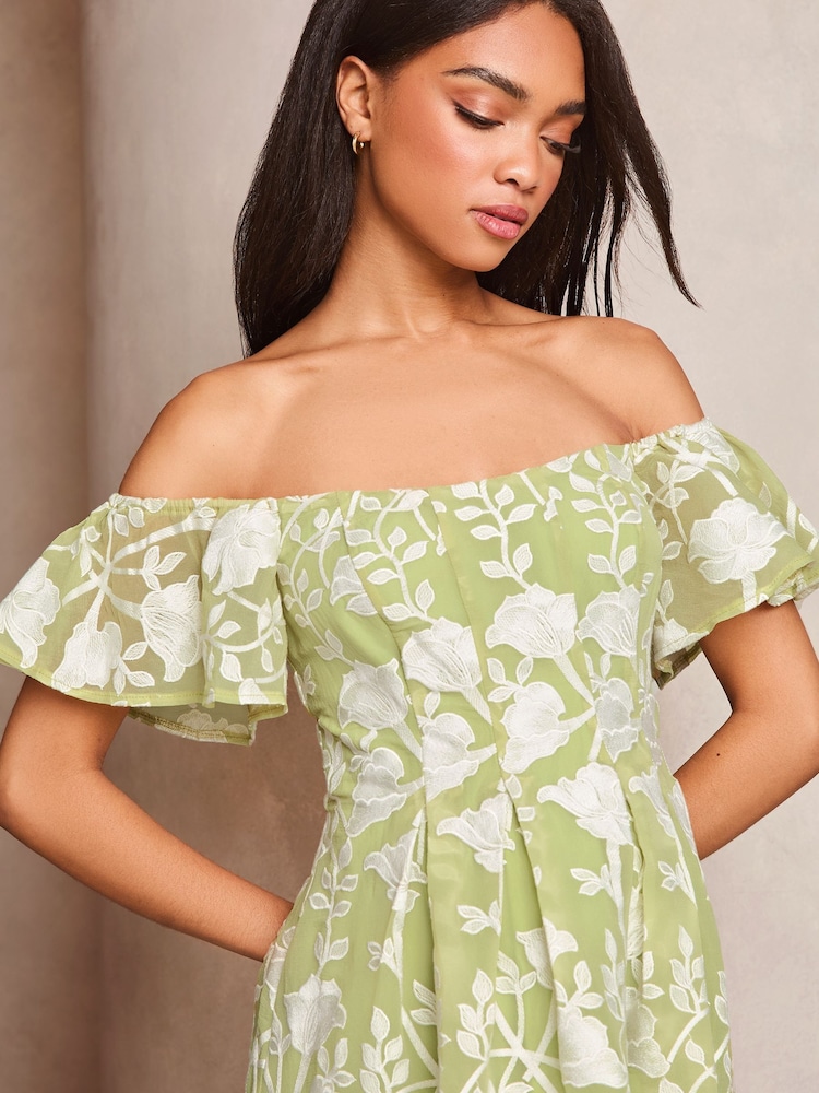 Lipsy Premium Floral Embroidered Bardot Midi Prom Dress - Imagen 2 de 4 Lipsy Premium Floral Embroidered Bardot Midi Prom Dress - Imagen 2 de 4