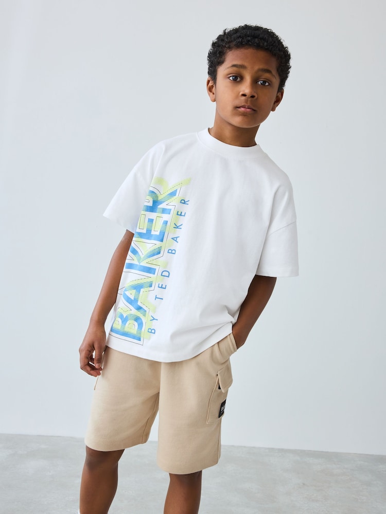 Stone - Baker by Ted Baker Graphic T-Shirt and Cargo Shorts Set - Bild 1 von 8 Stone - Baker by Ted Baker Graphic T-Shirt and Cargo Shorts Set - Bild 1 von 8