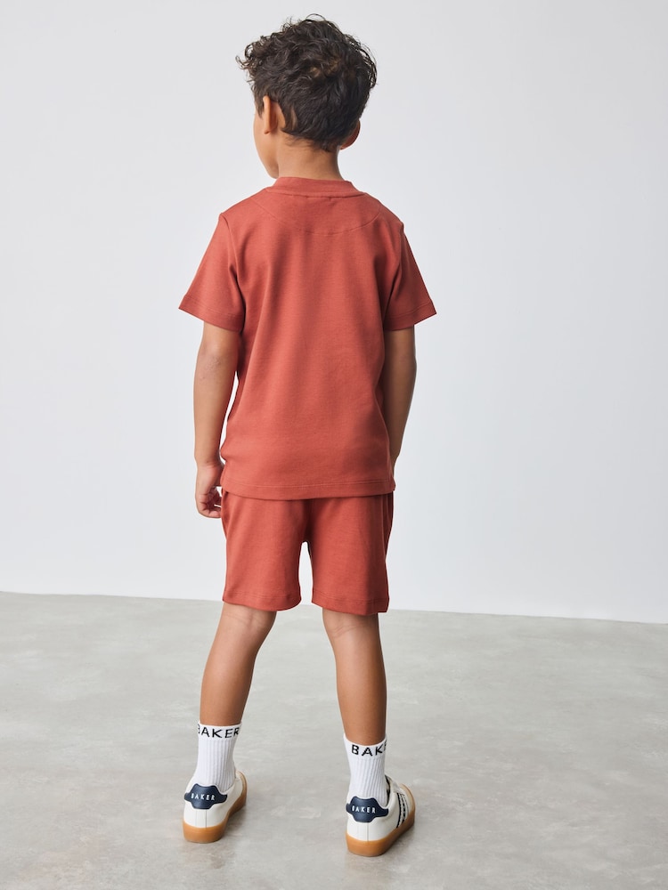 Rostbraun/Rot - Baker by Ted Baker Varsity 100% Cotton T-Shirt and Shorts Set - Bild 2 von 10