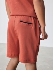 Rostbraun/Rot - Baker by Ted Baker Varsity 100% Cotton T-Shirt and Shorts Set - Bild 4 von 10