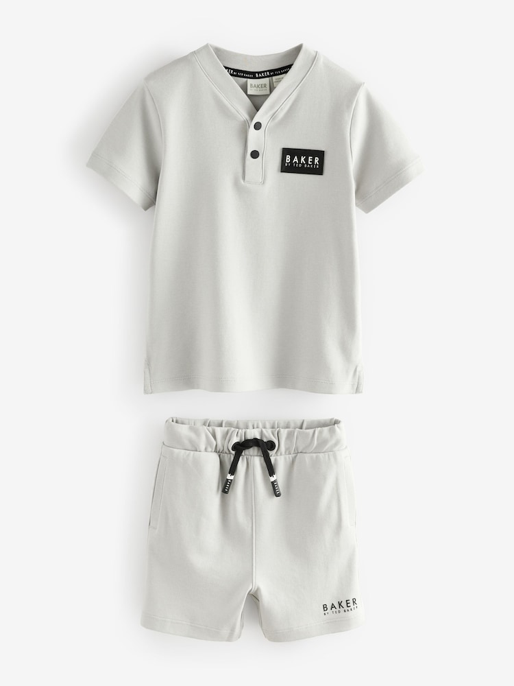 Gris - Baker by Ted Baker Varsity 100% Cotton T-Shirt and Shorts Set - Imagen 1 de 11 Gris - Baker by Ted Baker Varsity 100% Cotton T-Shirt and Shorts Set - Imagen 1 de 11