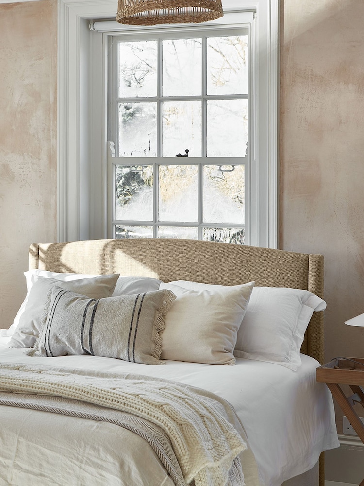 Darlings Of Chelsea Paintbrush Natural Buckleberry Upholstered Bed - Image 1 of 5