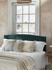 Darlings Of Chelsea Mallard Black Buckleberry Upholstered Bed - Image 1 of 5