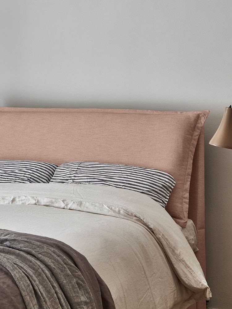 Darlings Of Chelsea Petal Pink Lyndhurst Upholstered Bed - Image 2 of 5
