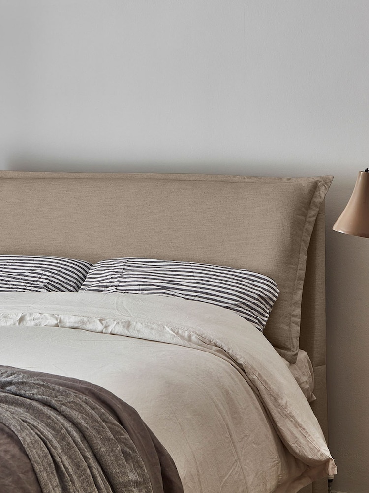 Darlings Of Chelsea Boulder Brown Lyndhurst Upholstered Bed - Image 2 of 5