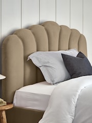Darlings Of Chelsea Paintbrush Natural Snowdon Upholstered Bed - Image 2 of 5
