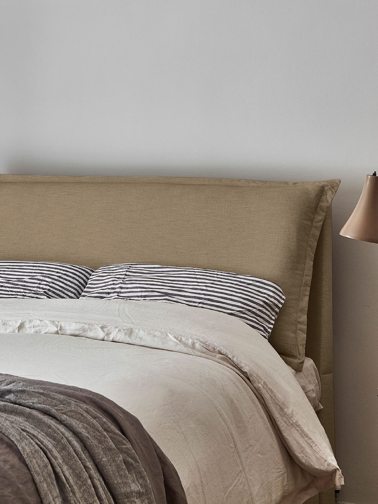 Darlings Of Chelsea Paintbrush Natural Lyndhurst Upholstered Bed - Image 2 of 5