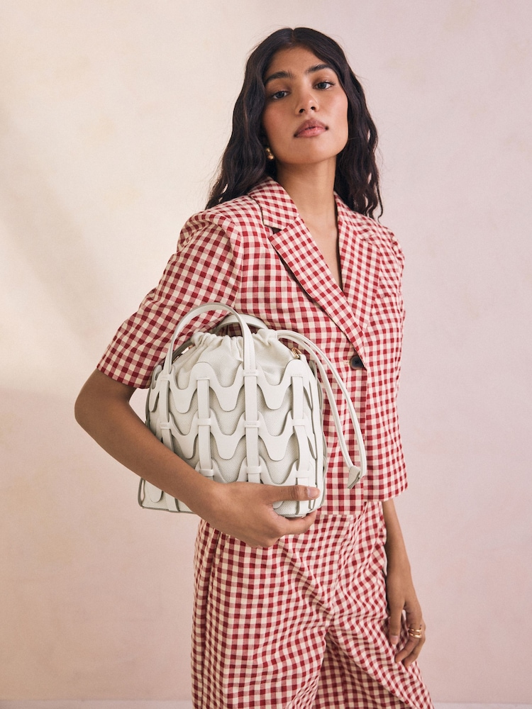 Hueso - Bolso bandolera con diseño trenzado - Imagen 1 de 10 Hueso - Bolso bandolera con diseño trenzado - Imagen 1 de 10