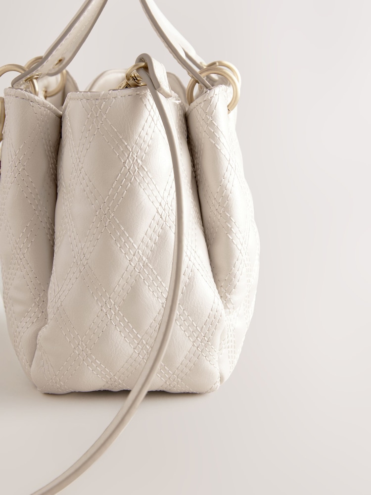 White Quilted Charm Hand Held Bag - Image 6 of 6