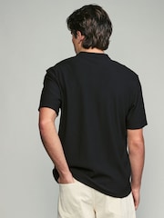 Noir - T-shirt grand-père texturé boutonné - Image 2 of 7