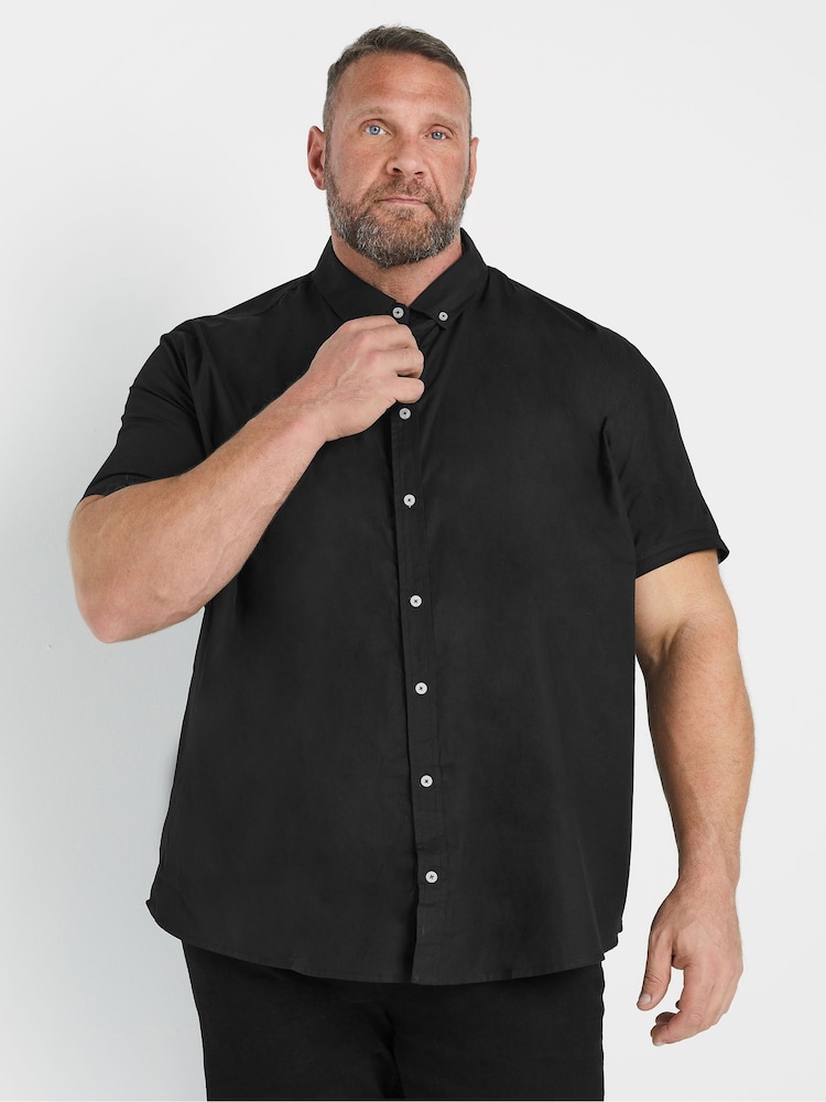 Черный - BadRhino Big & Tall Short Sleeve Poplin 100% Cotton Shirts 2 Pack - Image 1 of 7