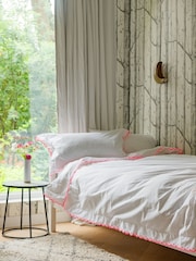 Lulu & Nat White Scallop Edge 100% Cotton Embroidered Bordered Bedlinen Set - Image 5 of 6