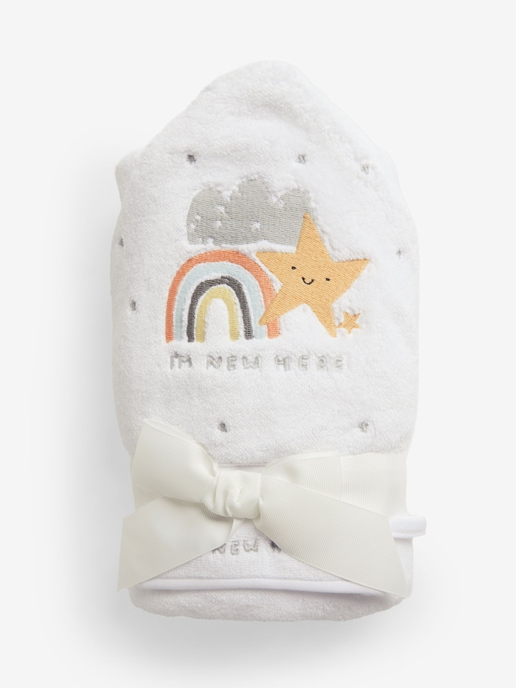 White Im New Here 100% Cotton Hooded Baby Towel - Image 5 of 5 White Im New Here 100% Cotton Hooded Baby Towel - Image 5 of 5