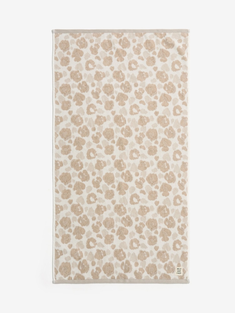 Natural Animal Pattern 100% Cotton Towel - Image 5 of 5 Natural Animal Pattern 100% Cotton Towel - Image 5 of 5
