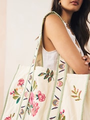 Neutral Floral Quilted Shoulder 100% Cotton Bag - Image 3 of 9