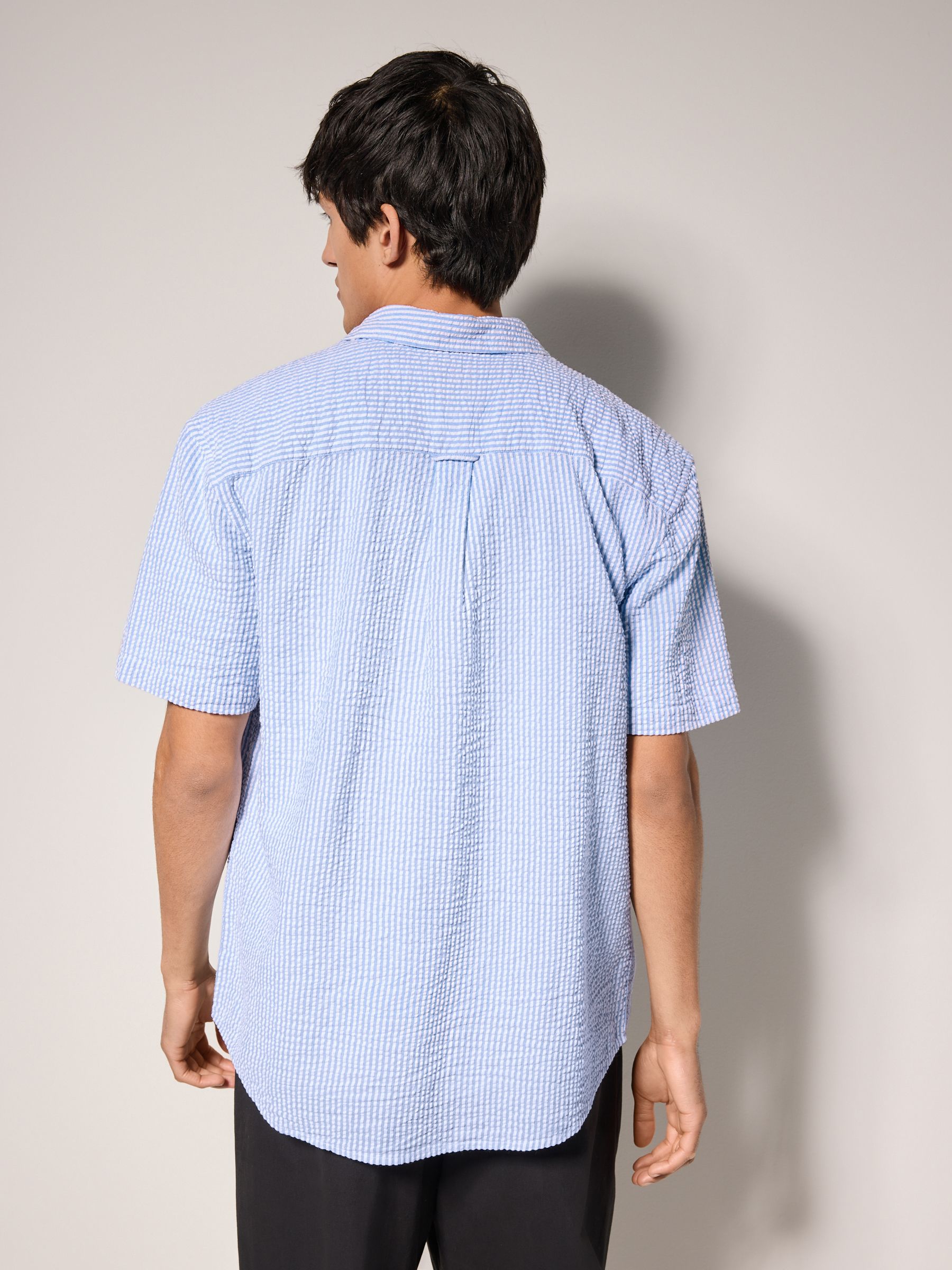 【U LAN】Ray Seersucker Striped Shirt U Seersucker Striped Short-Sleeve Shirt | UNIQLO US