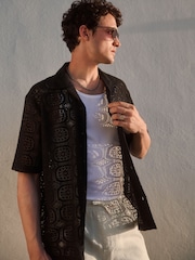 Черный - Short Sleeve Crochet Shirt with Cuban Collar - Изображение 7 из 10