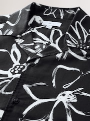 Monochrome Floral Printed Short Sleeve Shirt - Image 10 of 10