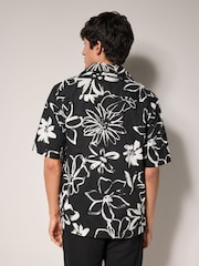 Monochrome Floral Printed Short Sleeve Shirt - Image 4 of 10
