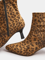 Marrón - Yours Curve Extra-Wide Fit Pointed Heel Ankle Boots - Imagen 5 de 5