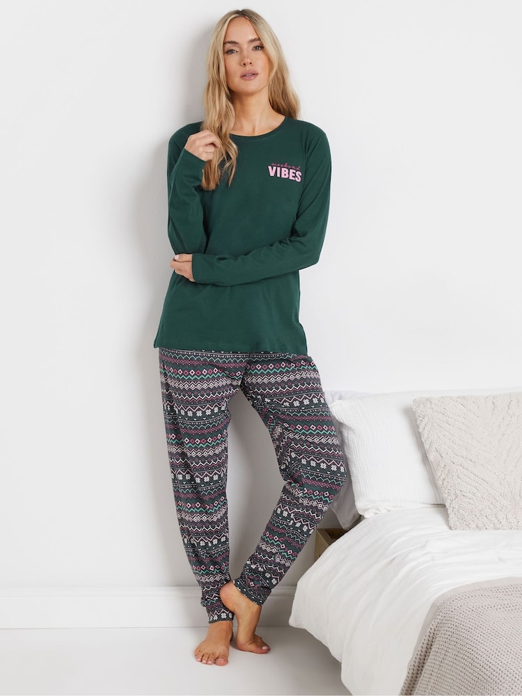 طقم من بيجامة بتصميم أساور مزيّنة بنقوش هندسية ملونة وعبارة Vibes من Long Tall Sally - صورة 2 من 5 طقم من بيجامة بتصميم أساور مزيّنة بنقوش هندسية ملونة وعبارة Vibes من Long Tall Sally - صورة 2 من 5