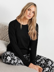 طقم بيجامة موردة من القطن 100% بكُم طويل ورِجل واسعة من Long Tall Sally - صورة 2 من 5