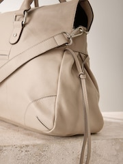 Bone Leather Washed Grab Bag - Image 8 of 9
