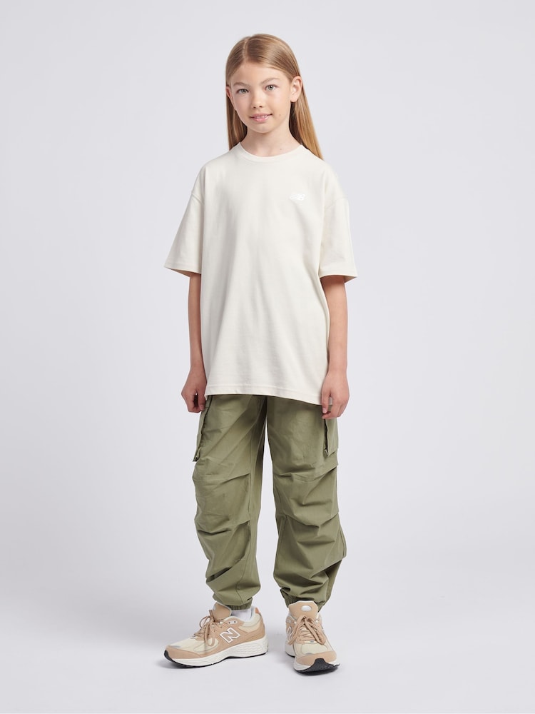 New Balance Pearl White Small Girls Logo 100% Cotton T-Shirt - Image 5 of 8
