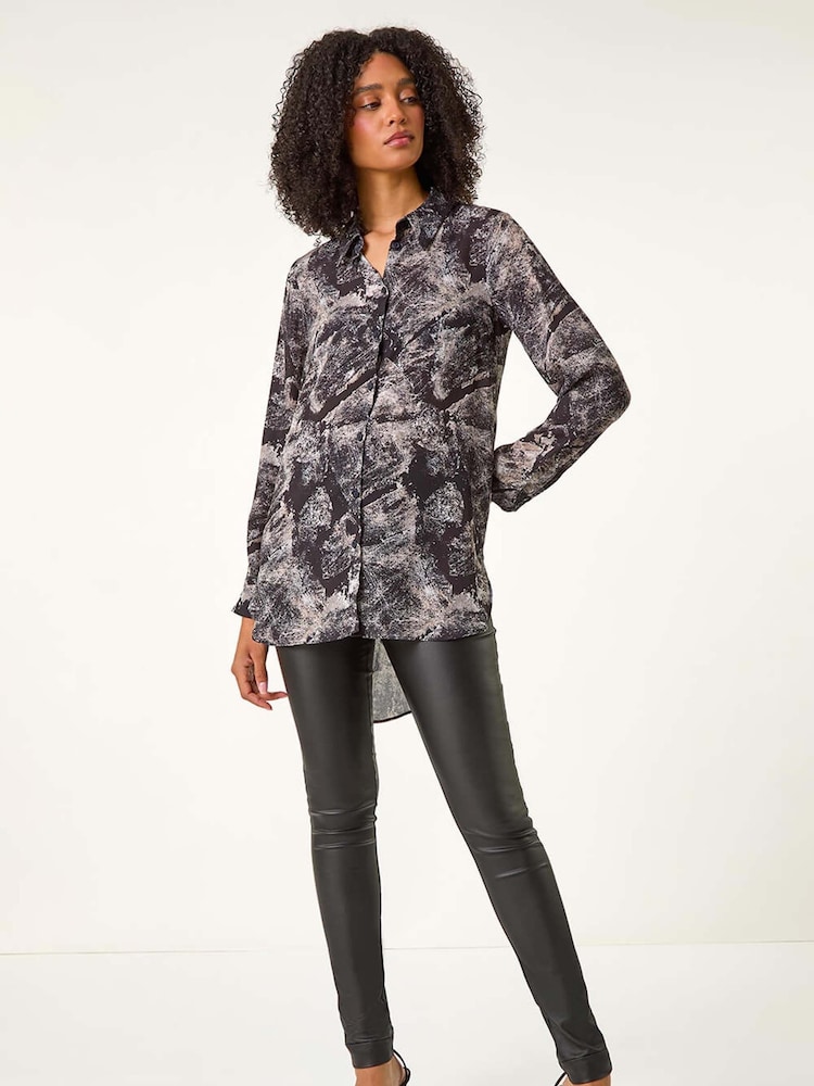 Roman Bluse mit abstraktem Print und Knöpfen - Bild 2 von 5 Roman Bluse mit abstraktem Print und Knöpfen - Bild 2 von 5