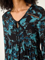 Roman Blue Floral Print Ladder Trim Top - Image 5 of 5