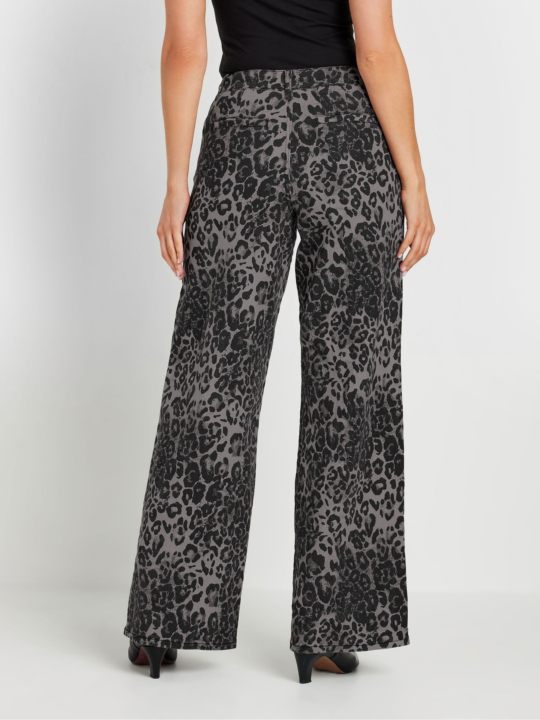 L’Appartement Leopard Side Line Pants 36 L'Appartement Leopard Side Line Pants 36 L'Appartement