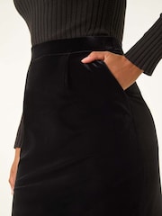 Roman Black Velvet Pencil Stretch Skirt - Image 5 of 5