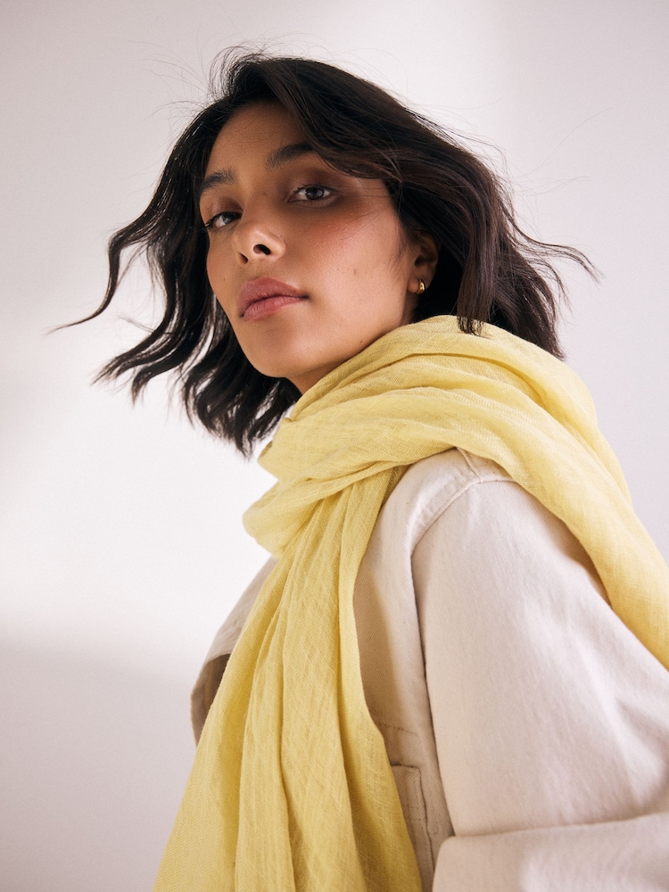 Yellow Linen Scarf - Image 2 of 7