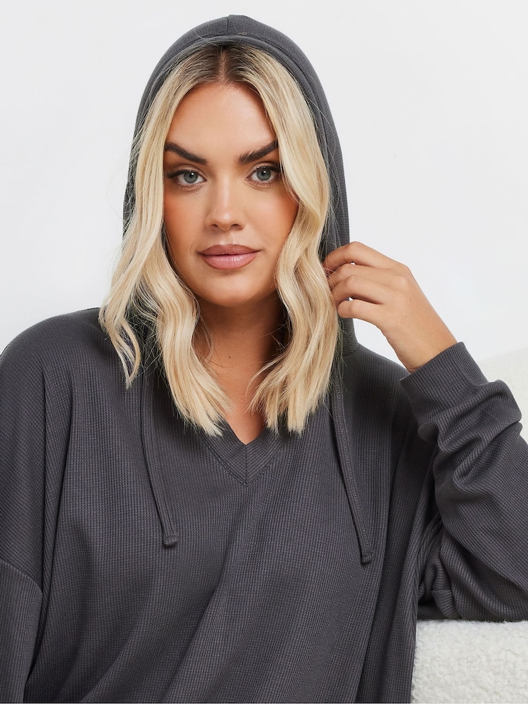 Yours Curve Charcoal Grey Waffle Cropped Hoodie - Image 4 of 5