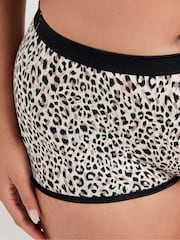 Yours Curve Natural Stretch Shorts 5 Pack - Image 3 of 8