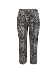 Yours Curve Grey Leopard Print Jeans - Image 5 of 5