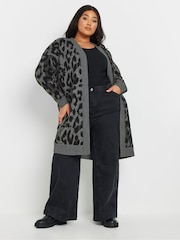 Yours Curve Grey Leopard Print Knitted Cardigan - Image 2 of 5