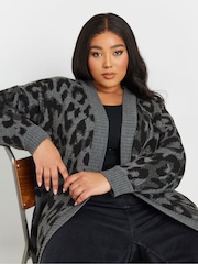 Yours Curve Grey Leopard Print Knitted Cardigan - Image 4 of 5