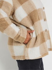 Yours Curve Natural Check Teddy Borg Fleece Jacket - Image 4 of 5