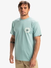 Blau - Quiksilver Evo Roads End Kurzarm-T-Shirt aus 100 % Baumwolle mit Rücken-Print-Logo - Bild 3 von 6