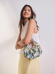 أبيض زهور - Embroidered Hand Held Bag - صورة 1 من 9